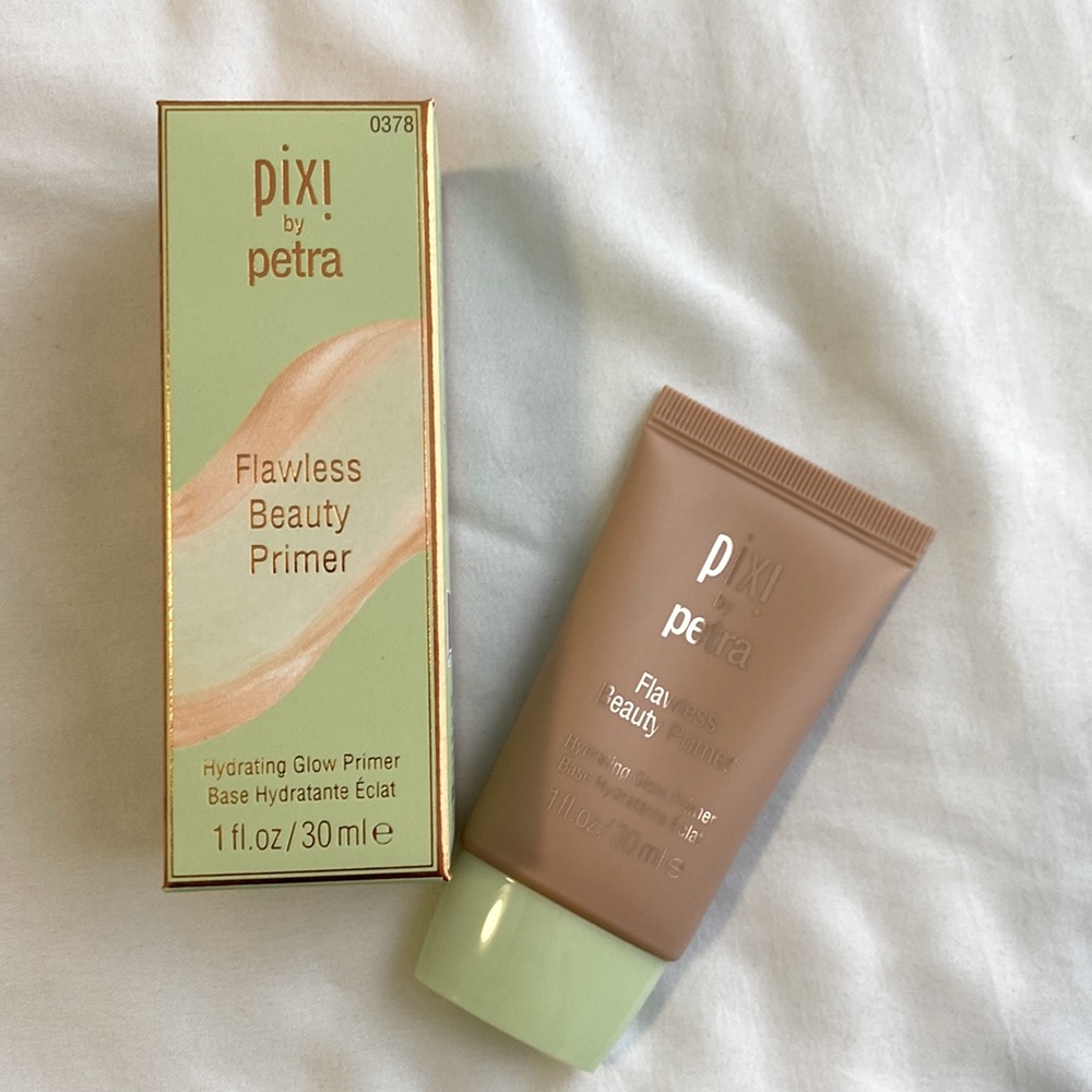 Pixi Flawless beauty primer